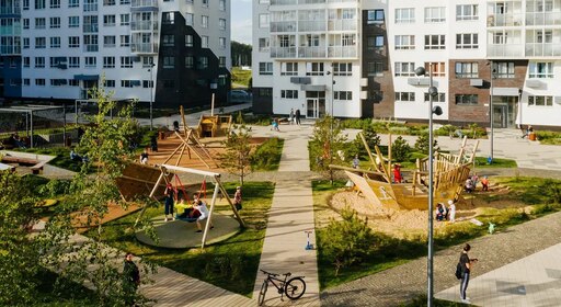 photo_5402512158048245141_y 