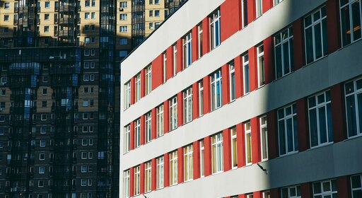 Девелоперская среда во главе человеческого потенциала каждый второй россиянин выбирает жилье рядом со школами 