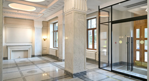 Концерн «КРОСТ» объявляет о начале выдаче ключей в премиальном жилом комплексе «Театральный квартал» в «Доме Щусева» и «Доме Жолтовского» 