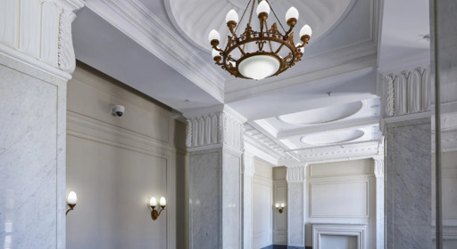 Концерн «КРОСТ» объявляет о начале выдаче ключей в премиальном жилом комплексе «Театральный квартал» в «Доме Щусева» и «Доме Жолтовского» 