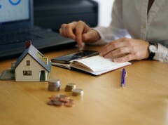 Владельцы квартир жалуются на включение стоимости страховки в ежемесячные платежные квитанции. Что делать, если вы не соглашались на услугу?